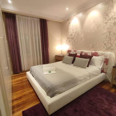 Habitacion En Vivienda Gran Via Bilbao Kültér fotó
