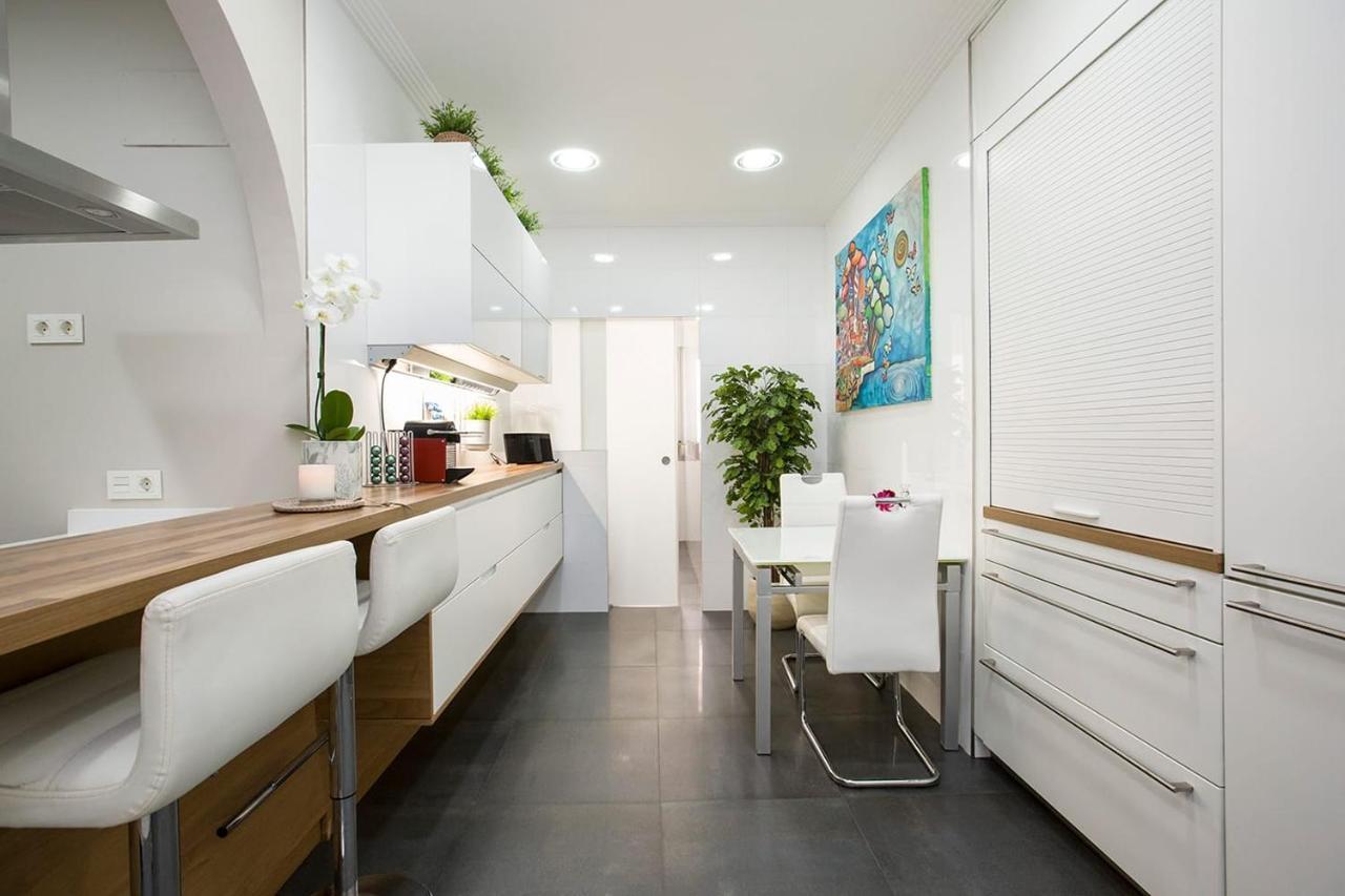 Habitacion En Vivienda Gran Via Bilbao Kültér fotó